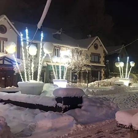 Au Coeur Du Mont-dore Apartment